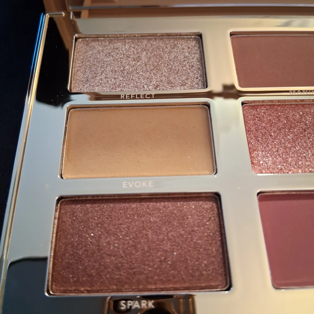 Radiant Glow Shimmer Future's So Bright Eyeshadow Palette by COMPLEX CULTURE